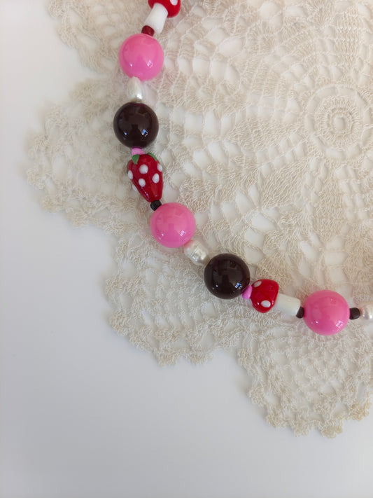 collar Seta rosa y chocolate